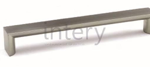 úchytka-LAKA-brouseny-nikl-vestavene-skrine