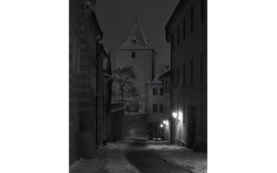 vestavene-skrine-na-miru-designglass-BW 75